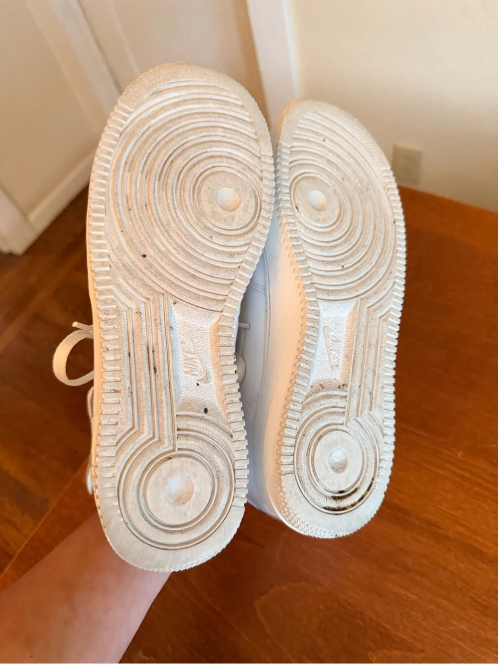 Nike Air Force 1 High ‘07 Triple White Men’s Size 10 Leather Sneakers CW2290